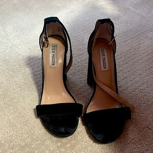 Steve Madden black size 8M heels
